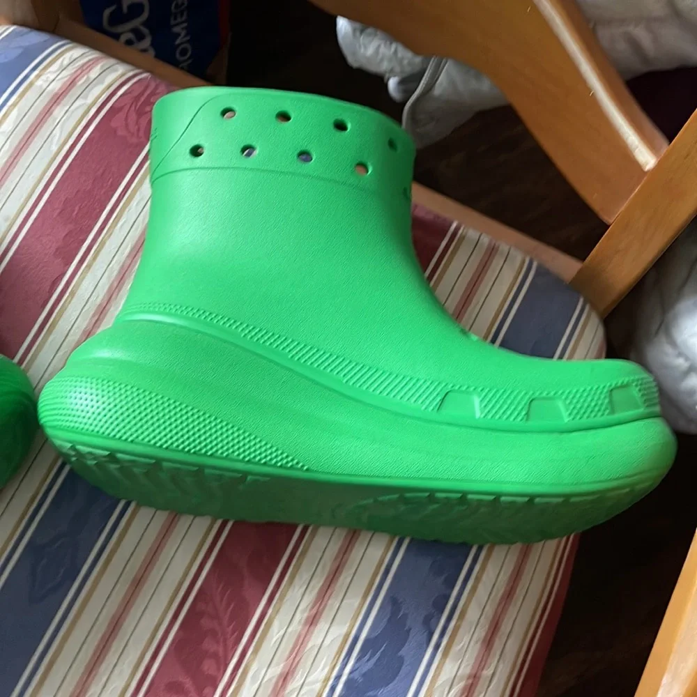 Crocs - Picture 3 of 5